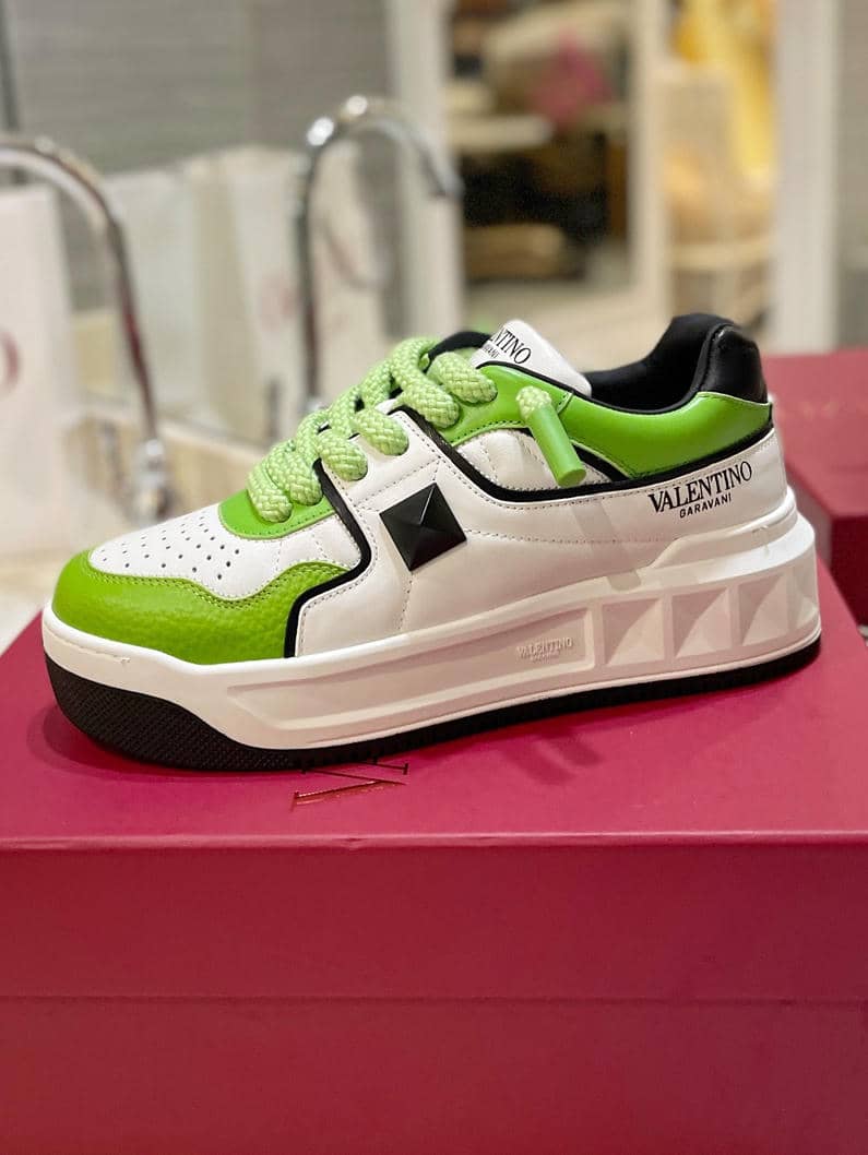 Valentino Sneaker 11-22